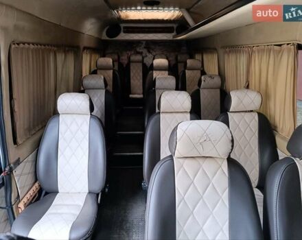 Белый Мерседес Sprinter, объемом двигателя 0 л и пробегом 680 тыс. км за 9200 $, фото 4 на Automoto.ua