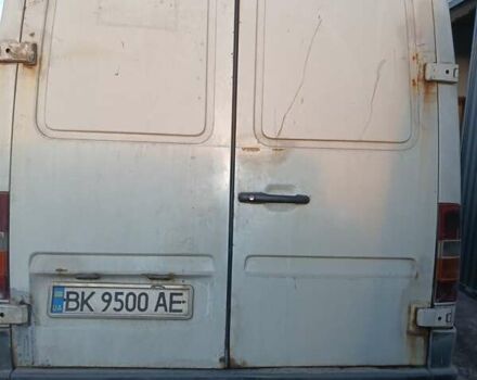 Білий Мерседес Sprinter, об'ємом двигуна 2.9 л та пробігом 350 тис. км за 5500 $, фото 2 на Automoto.ua