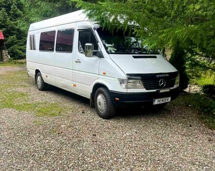 Білий Мерседес Sprinter, об'ємом двигуна 2.9 л та пробігом 300 тис. км за 10200 $, фото 1 на Automoto.ua
