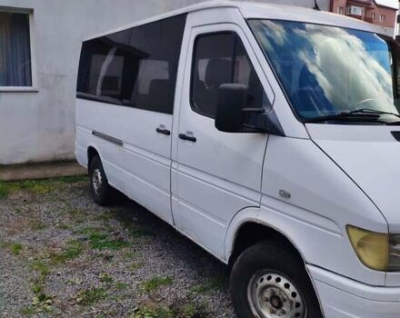 Білий Мерседес Sprinter, об'ємом двигуна 2.3 л та пробігом 591 тис. км за 4200 $, фото 1 на Automoto.ua