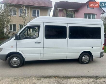 Белый Мерседес Sprinter, объемом двигателя 2.87 л и пробегом 667 тыс. км за 6700 $, фото 3 на Automoto.ua