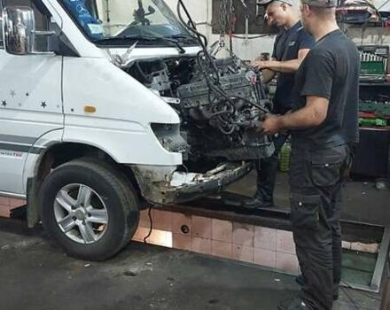 Белый Мерседес Sprinter, объемом двигателя 0 л и пробегом 284 тыс. км за 8500 $, фото 26 на Automoto.ua