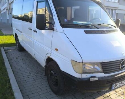 Белый Мерседес Sprinter, объемом двигателя 2.9 л и пробегом 540 тыс. км за 6200 $, фото 1 на Automoto.ua
