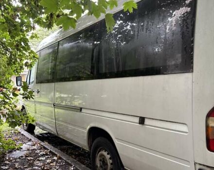 Белый Мерседес Sprinter, объемом двигателя 2.3 л и пробегом 900 тыс. км за 5500 $, фото 5 на Automoto.ua