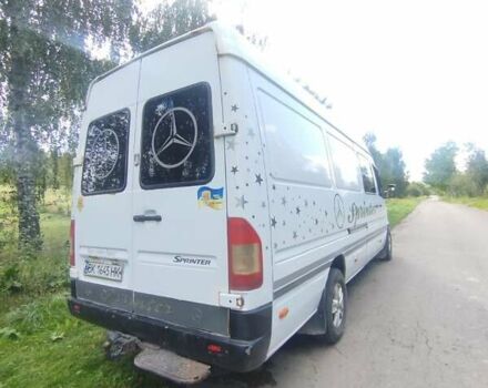 Белый Мерседес Sprinter, объемом двигателя 0 л и пробегом 284 тыс. км за 8500 $, фото 2 на Automoto.ua