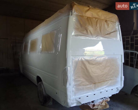 Белый Мерседес Sprinter, объемом двигателя 2.9 л и пробегом 290 тыс. км за 12900 $, фото 13 на Automoto.ua