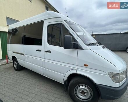 Белый Мерседес Sprinter, объемом двигателя 2.9 л и пробегом 254 тыс. км за 7800 $, фото 1 на Automoto.ua