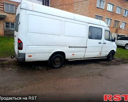 Белый Мерседес Sprinter, объемом двигателя 2.9 л и пробегом 595 тыс. км за 5600 $, фото 3 на Automoto.ua
