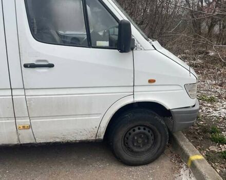 Белый Мерседес Sprinter, объемом двигателя 2.9 л и пробегом 600 тыс. км за 4400 $, фото 8 на Automoto.ua