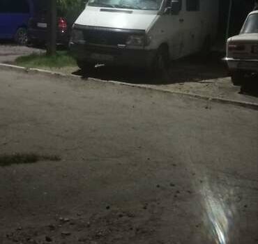 Білий Мерседес Sprinter, об'ємом двигуна 2.9 л та пробігом 4 тис. км за 4200 $, фото 3 на Automoto.ua