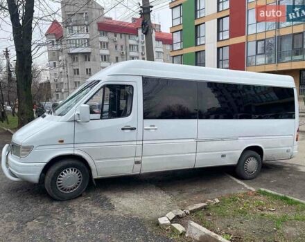 Білий Мерседес Sprinter, об'ємом двигуна 0 л та пробігом 500 тис. км за 7000 $, фото 1 на Automoto.ua