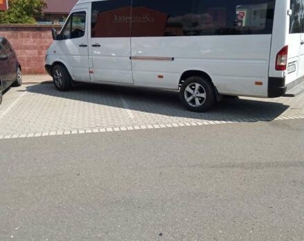 Белый Мерседес Sprinter, объемом двигателя 2.2 л и пробегом 280 тыс. км за 9000 $, фото 5 на Automoto.ua