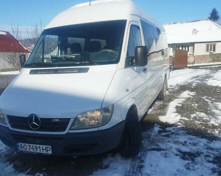 Белый Мерседес Sprinter, объемом двигателя 2.69 л и пробегом 320 тыс. км за 9200 $, фото 12 на Automoto.ua