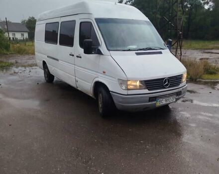 Белый Мерседес Sprinter, объемом двигателя 2.87 л и пробегом 238 тыс. км за 4200 $, фото 1 на Automoto.ua