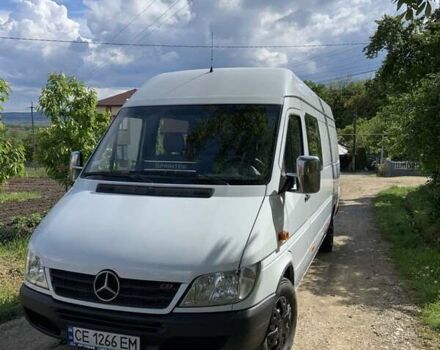 Белый Мерседес Sprinter, объемом двигателя 2.2 л и пробегом 780 тыс. км за 8300 $, фото 1 на Automoto.ua