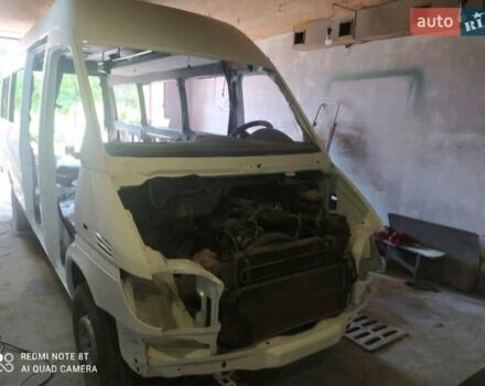 Белый Мерседес Sprinter, объемом двигателя 2.15 л и пробегом 70 тыс. км за 15800 $, фото 15 на Automoto.ua