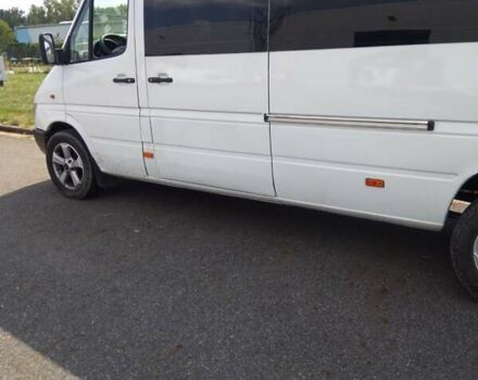 Белый Мерседес Sprinter, объемом двигателя 2.2 л и пробегом 280 тыс. км за 9000 $, фото 8 на Automoto.ua