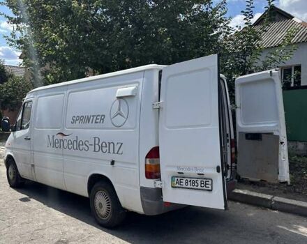 Белый Мерседес Sprinter, объемом двигателя 0 л и пробегом 231 тыс. км за 8000 $, фото 8 на Automoto.ua