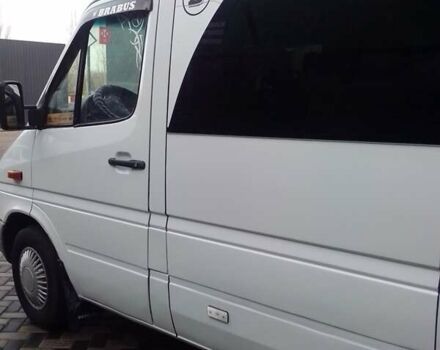 Белый Мерседес Sprinter, объемом двигателя 2.15 л и пробегом 500 тыс. км за 10500 $, фото 11 на Automoto.ua