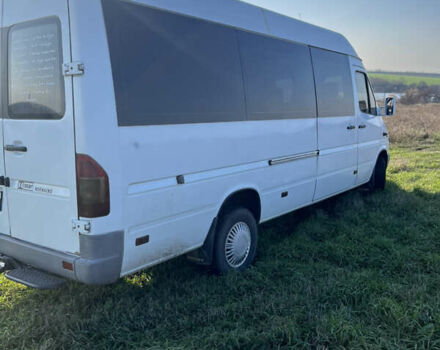 Білий Мерседес Sprinter, об'ємом двигуна 2.15 л та пробігом 700 тис. км за 10000 $, фото 2 на Automoto.ua