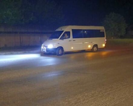 Белый Мерседес Sprinter, объемом двигателя 2.15 л и пробегом 600 тыс. км за 8000 $, фото 7 на Automoto.ua