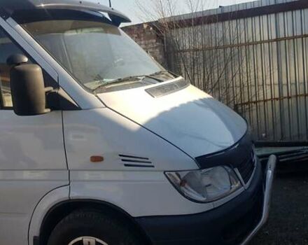 Белый Мерседес Sprinter, объемом двигателя 2.9 л и пробегом 400 тыс. км за 9000 $, фото 3 на Automoto.ua