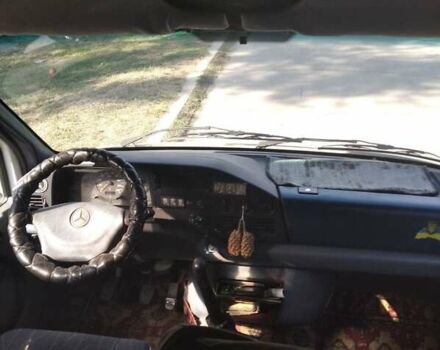 Белый Мерседес Sprinter, объемом двигателя 2.9 л и пробегом 300 тыс. км за 7900 $, фото 3 на Automoto.ua