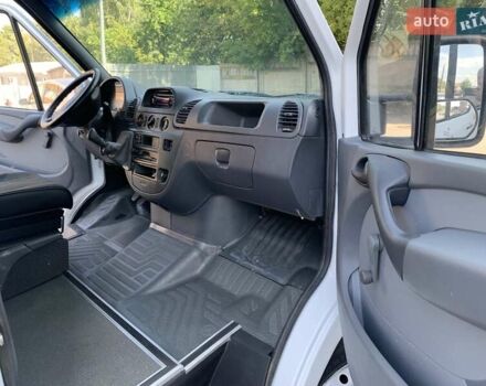 Белый Мерседес Sprinter, объемом двигателя 2.1 л и пробегом 419 тыс. км за 16500 $, фото 13 на Automoto.ua