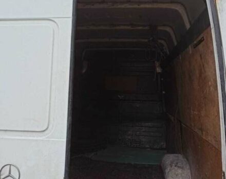Белый Мерседес Sprinter, объемом двигателя 2.9 л и пробегом 500 тыс. км за 3500 $, фото 2 на Automoto.ua