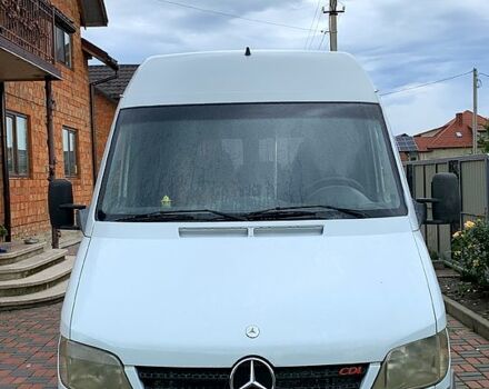 Белый Мерседес Sprinter, объемом двигателя 2.1 л и пробегом 460 тыс. км за 5500 $, фото 1 на Automoto.ua