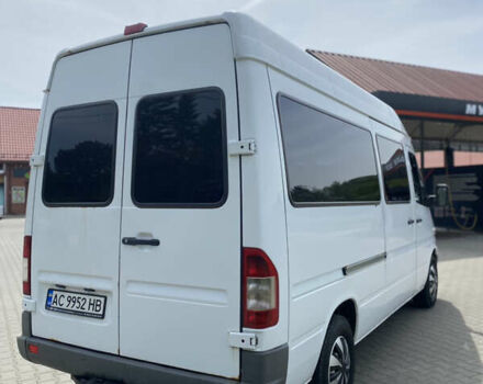 Белый Мерседес Sprinter, объемом двигателя 2.7 л и пробегом 335 тыс. км за 9500 $, фото 4 на Automoto.ua