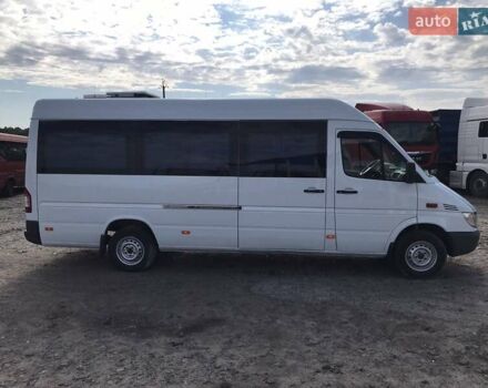 Білий Мерседес Sprinter, об'ємом двигуна 2.15 л та пробігом 500 тис. км за 11500 $, фото 1 на Automoto.ua