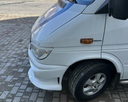 Белый Мерседес Sprinter, объемом двигателя 2.69 л и пробегом 800 тыс. км за 13500 $, фото 8 на Automoto.ua