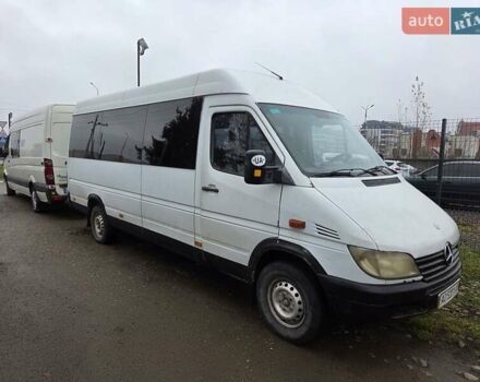Белый Мерседес Sprinter, объемом двигателя 2.7 л и пробегом 349 тыс. км за 7500 $, фото 9 на Automoto.ua