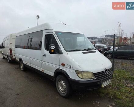 Белый Мерседес Sprinter, объемом двигателя 2.7 л и пробегом 349 тыс. км за 7500 $, фото 1 на Automoto.ua