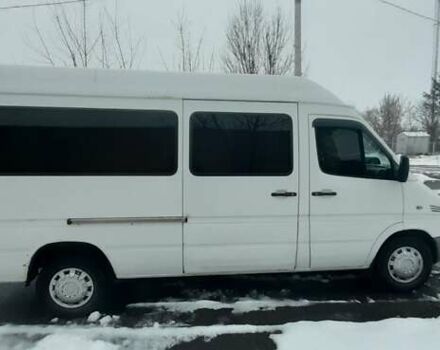 Белый Мерседес Sprinter, объемом двигателя 2.7 л и пробегом 999 тыс. км за 7000 $, фото 3 на Automoto.ua