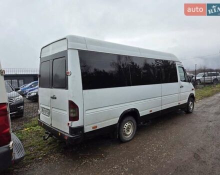 Белый Мерседес Sprinter, объемом двигателя 2.7 л и пробегом 349 тыс. км за 7500 $, фото 8 на Automoto.ua