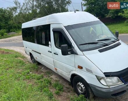 Белый Мерседес Sprinter, объемом двигателя 2.2 л и пробегом 250 тыс. км за 6500 $, фото 1 на Automoto.ua