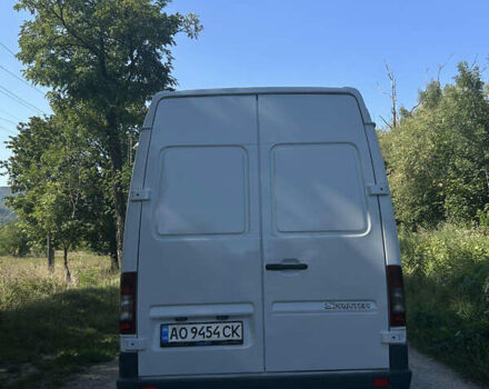 Белый Мерседес Sprinter, объемом двигателя 2.1 л и пробегом 300 тыс. км за 7300 $, фото 7 на Automoto.ua