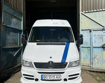 Белый Мерседес Sprinter, объемом двигателя 2.69 л и пробегом 800 тыс. км за 13500 $, фото 4 на Automoto.ua