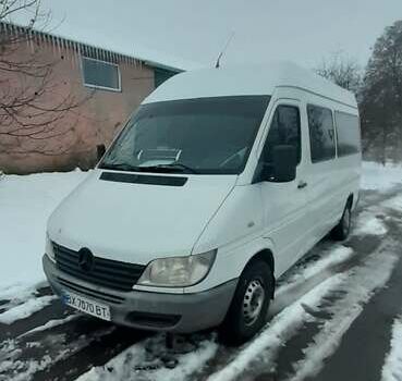 Белый Мерседес Sprinter, объемом двигателя 2.7 л и пробегом 999 тыс. км за 7000 $, фото 5 на Automoto.ua