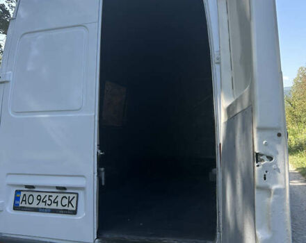 Белый Мерседес Sprinter, объемом двигателя 2.1 л и пробегом 300 тыс. км за 7300 $, фото 11 на Automoto.ua