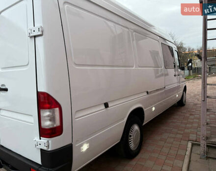 Белый Мерседес Sprinter, объемом двигателя 2.69 л и пробегом 600 тыс. км за 8999 $, фото 7 на Automoto.ua