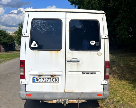 Белый Мерседес Sprinter, объемом двигателя 2.1 л и пробегом 350 тыс. км за 2700 $, фото 1 на Automoto.ua