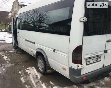 Белый Мерседес Sprinter, объемом двигателя 2.2 л и пробегом 400 тыс. км за 9000 $, фото 7 на Automoto.ua