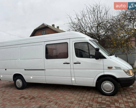 Белый Мерседес Sprinter, объемом двигателя 2.69 л и пробегом 600 тыс. км за 8999 $, фото 11 на Automoto.ua