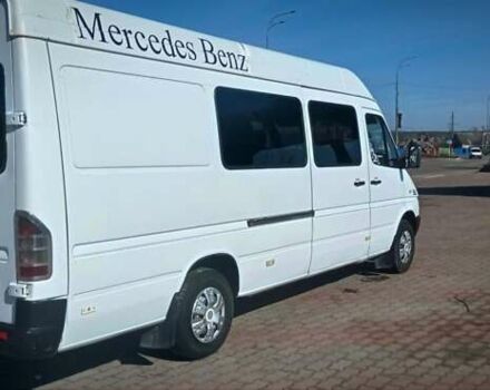 Белый Мерседес Sprinter, объемом двигателя 2.2 л и пробегом 250 тыс. км за 8200 $, фото 1 на Automoto.ua