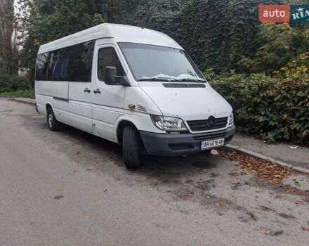 Белый Мерседес Sprinter, объемом двигателя 2.15 л и пробегом 600 тыс. км за 10300 $, фото 2 на Automoto.ua