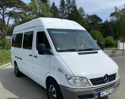 Белый Мерседес Sprinter, объемом двигателя 2.7 л и пробегом 335 тыс. км за 9500 $, фото 5 на Automoto.ua