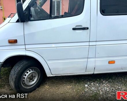 Белый Мерседес Sprinter, объемом двигателя 2.7 л и пробегом 1 тыс. км за 7900 $, фото 8 на Automoto.ua